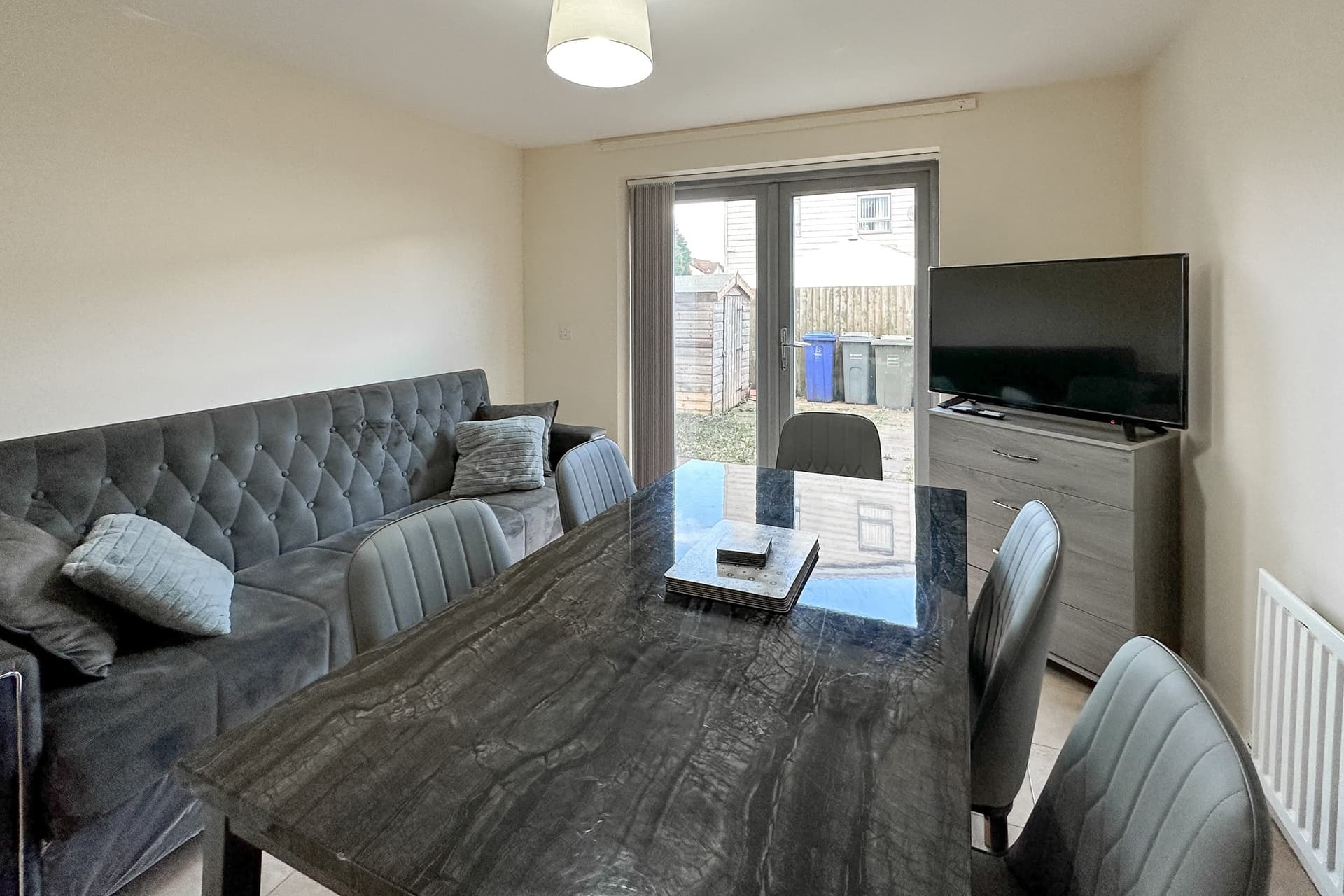 Gateway Residence 5min to City Centre w. Parking
