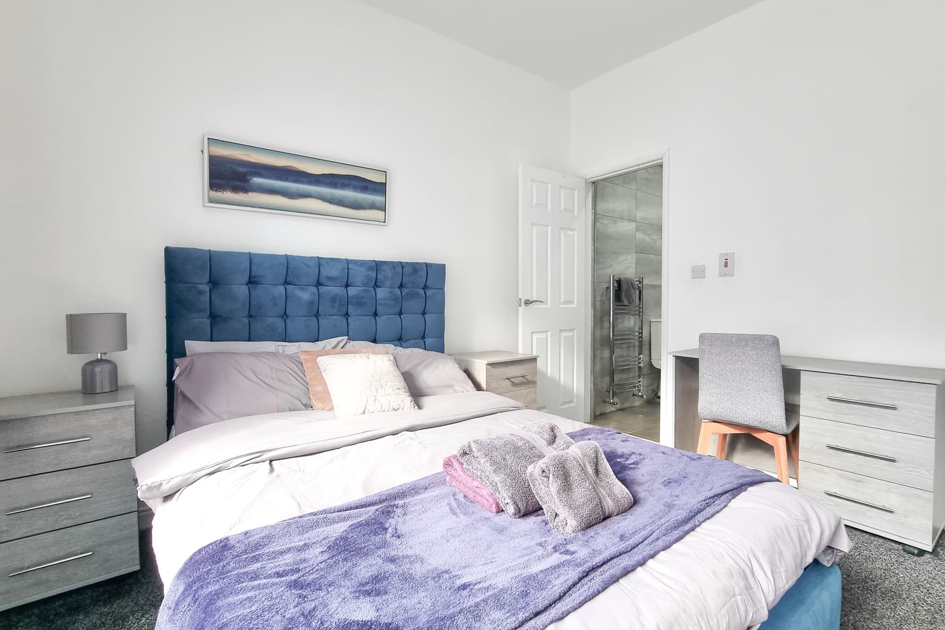 Cowesby Co-Living - Private Room Self-Cater - Image 2